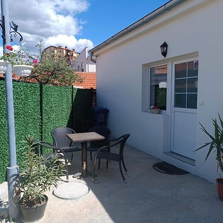 Adamovic Pirot Exterior foto
