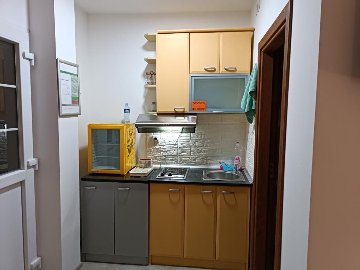Adamovic Pirot Exterior foto